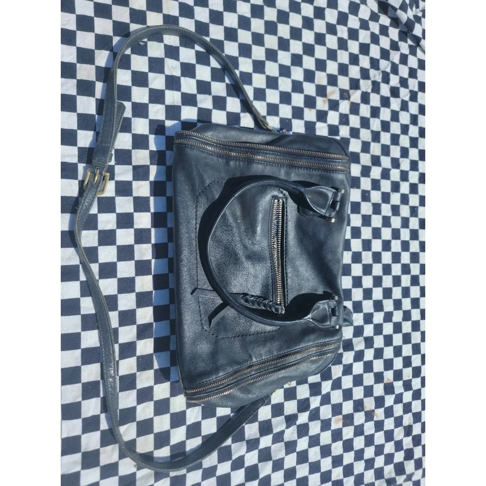Urban‎ Expressions Black Faux Leather Satchel Shoulder Bag Vegan Gold Zip